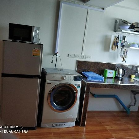 Studio Apartment 12 Floor Close To Mrt In Hua Mak Bangkok Extérieur photo